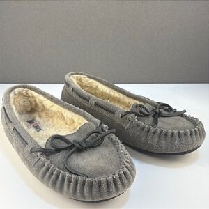 Minnetonka Moccasin Slippers Gray Suede Faux Fur Lined Bow Detail Women's Size 9